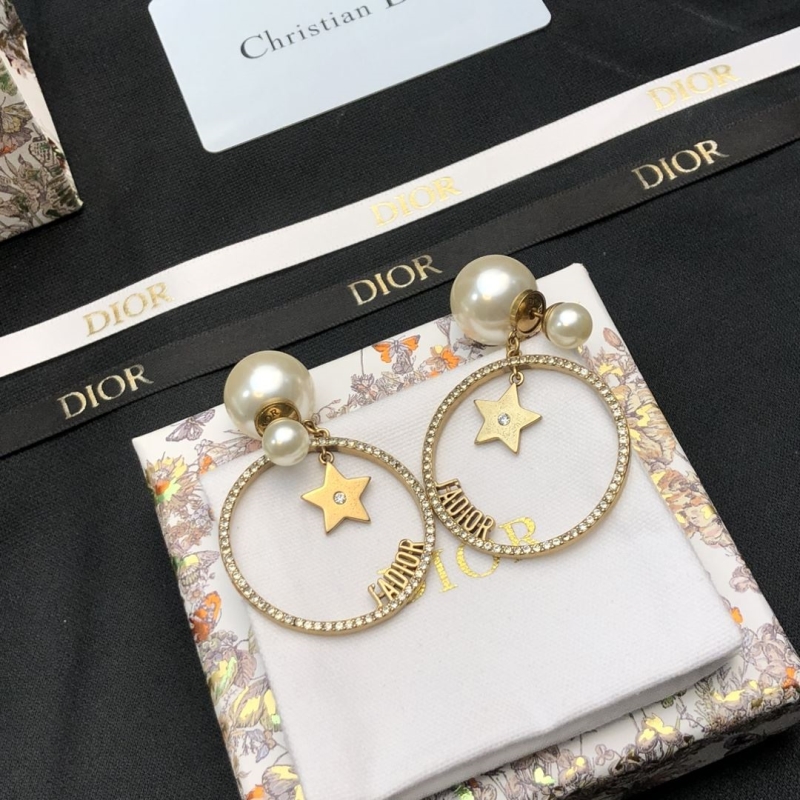 chr1st1an D10r earrings